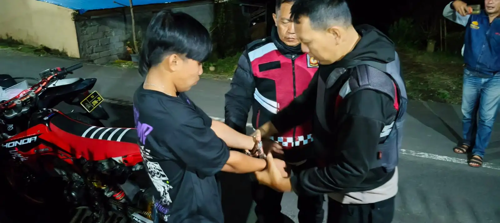 Polsek Kombi Tangani Kasus Penganiayaan di Desa Rerer Satu